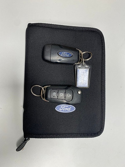 Ford Mondeo 13 of 14