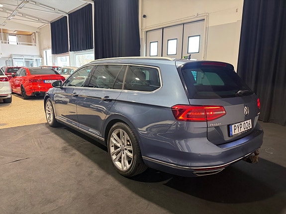 Volkswagen Passat 4 of 5