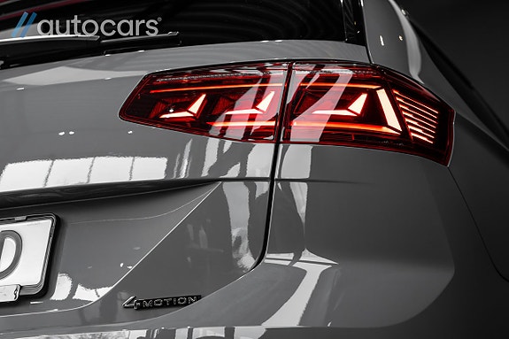 Volkswagen Passat 15 of 30