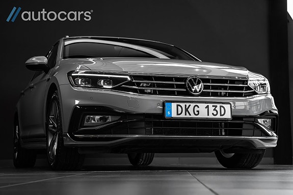 Volkswagen Passat 11 of 30