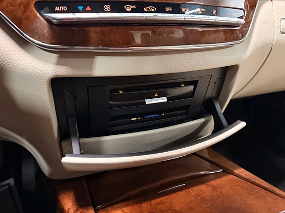 Mercedes-Benz S350 23 of 30