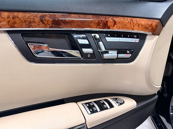 Mercedes-Benz S350 9 of 30