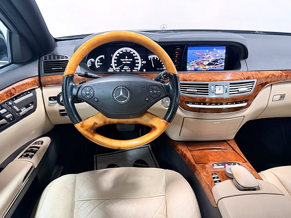 Mercedes-Benz S350 15 of 30