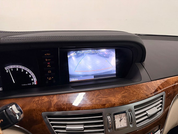 Mercedes-Benz S350 20 of 30