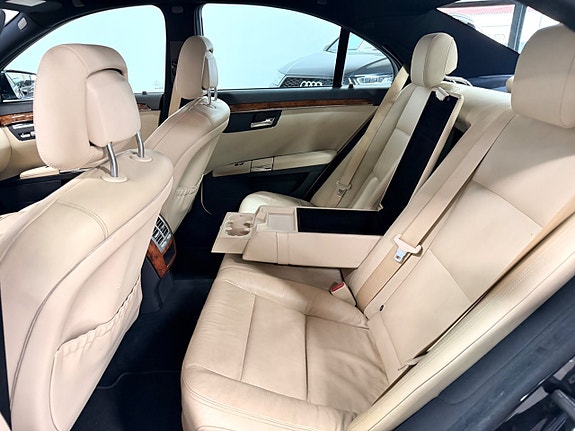 Mercedes-Benz S350 13 of 30