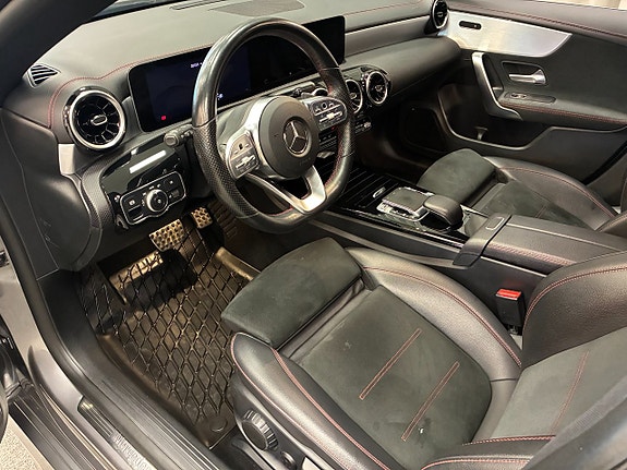 Mercedes-Benz CLA180 7 of 15