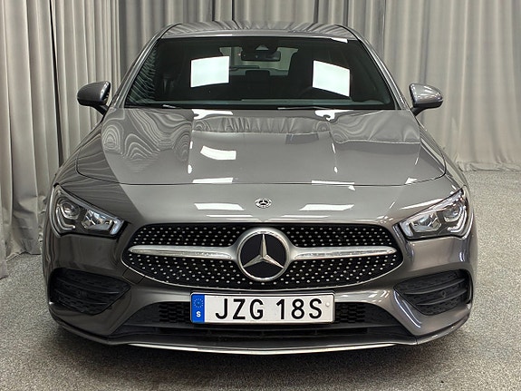 Mercedes-Benz CLA180 4 of 5