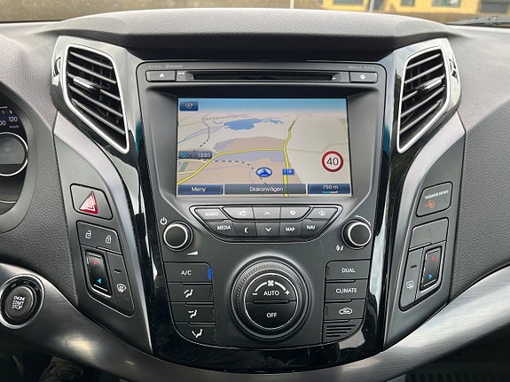 Hyundai i40 8 of 13
