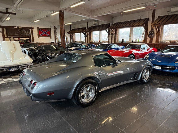 Chevrolet Corvette 6 of 22