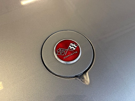 Chevrolet Corvette 13 of 22