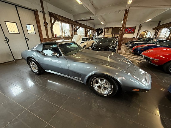 Chevrolet Corvette 8 of 22