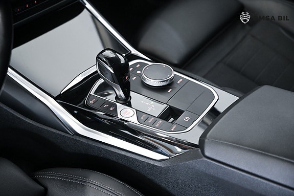 BMW 330e 12 of 18