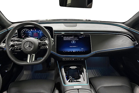 Mercedes-Benz E300 de 8 of 14