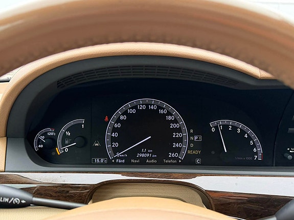 Mercedes-Benz S400 20 of 24