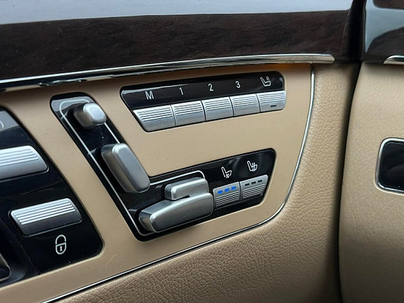 Mercedes-Benz S400 21 of 24