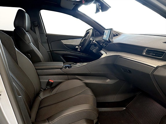 Peugeot 5008 13 of 18
