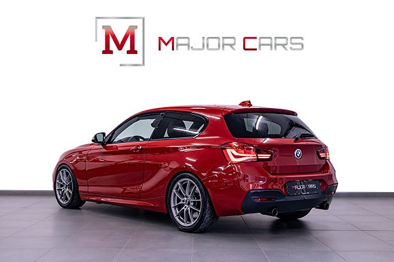 BMW M140i 4 of 5