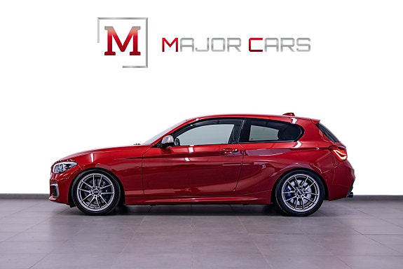 BMW M140i 3 of 5