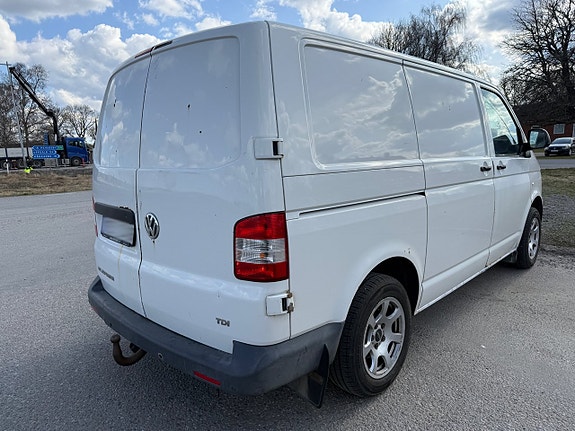 Volkswagen Transporter 3 of 5