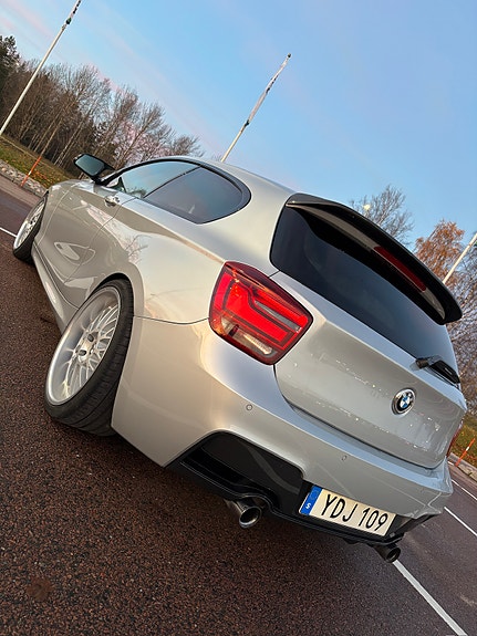 BMW M135i 3 of 5