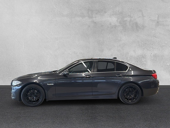 BMW 520d 2 of 5