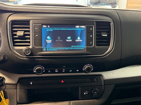 Peugeot Traveller 9 of 13