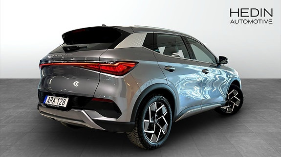 BYD Atto 3 2 of 5