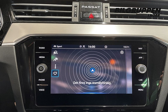 Volkswagen Passat 17 of 22