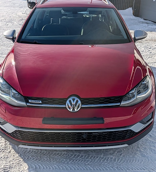 Volkswagen Golf Alltrack 3 of 5