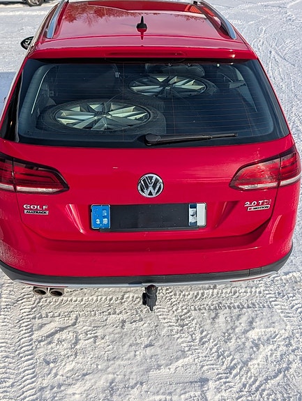 Volkswagen Golf Alltrack 7 of 9