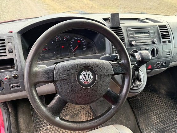 Volkswagen Transporter 6 of 10