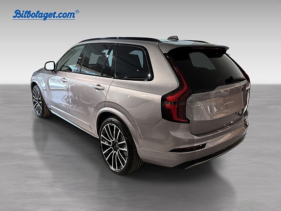 Volvo XC90 4 of 13