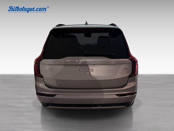 Volvo XC90 5 of 13