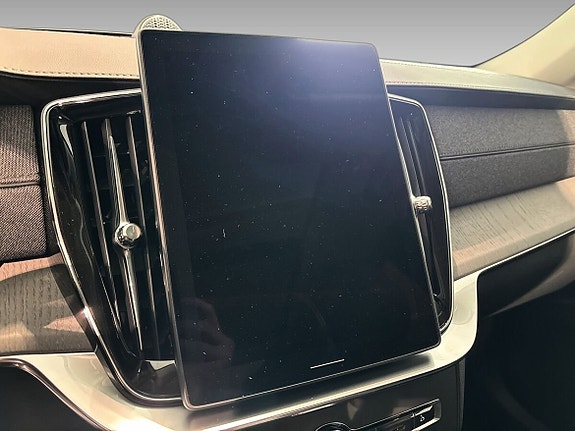 Volvo XC90 9 of 13