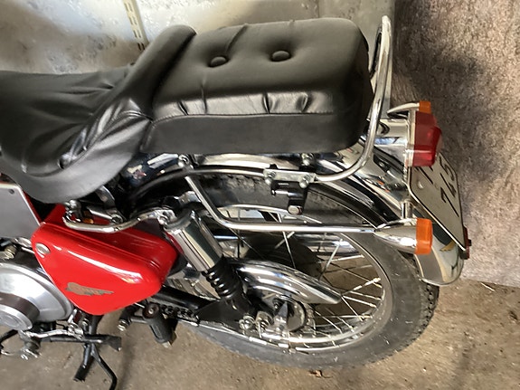 Royal Enfield Hullet 3 of 4