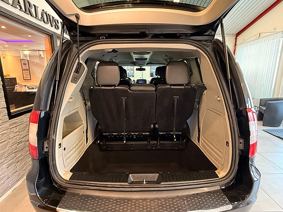 Lancia Voyager 20 of 21