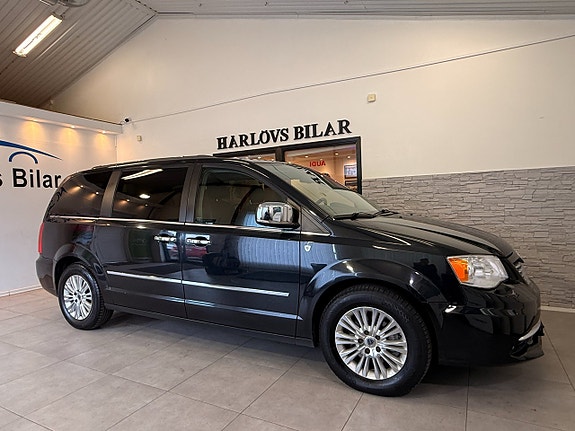 Lancia Voyager 4 of 5