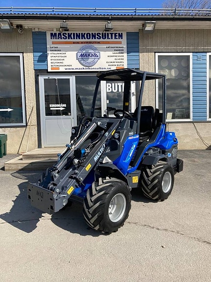 MultiOne 8.4 Turbo S (ink gafflar och skopa)