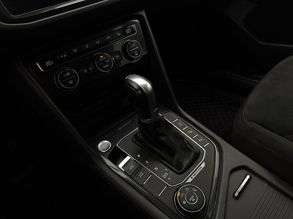 Volkswagen Tiguan 21 of 30