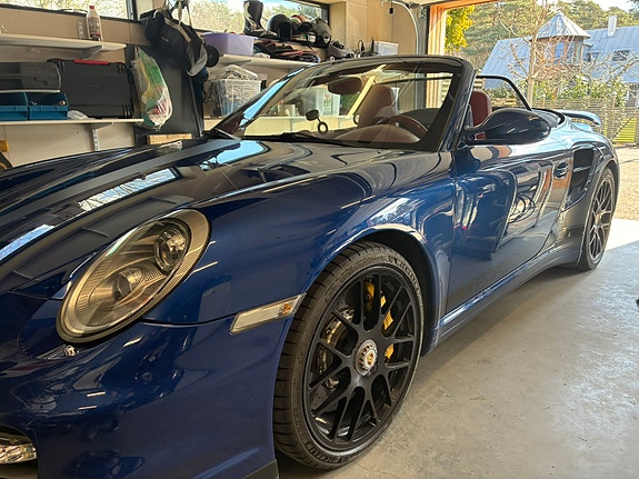 Porsche 911 Turbo S 2 of 19