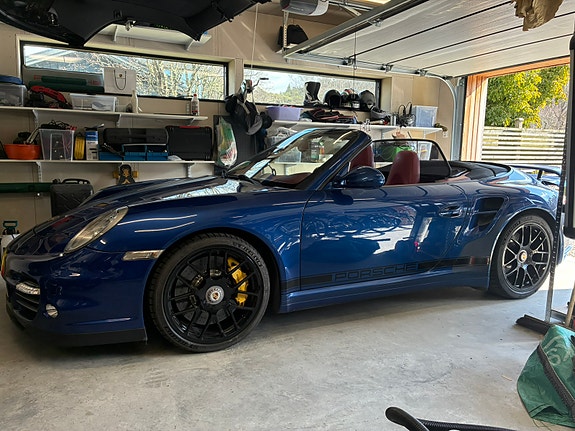 Porsche 911 Turbo S 3 of 19