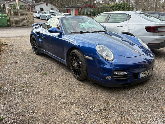 Porsche 911 Turbo S 14 of 19