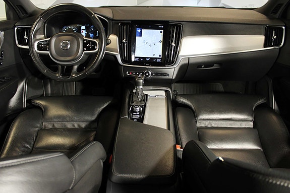 Volvo V90 11 of 27