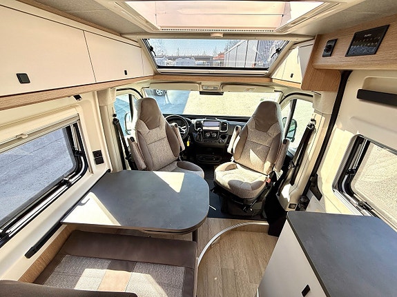 Hobby Ontour Van 600 13 of 16