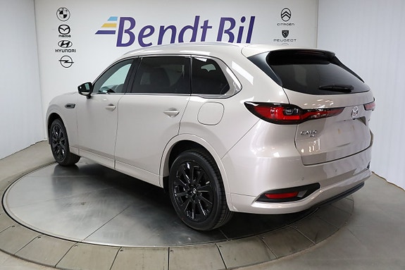 Mazda CX-80 8 of 28