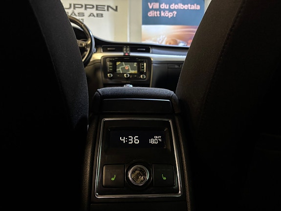 Skoda Superb 15 of 18