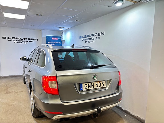 Skoda Superb 4 of 5