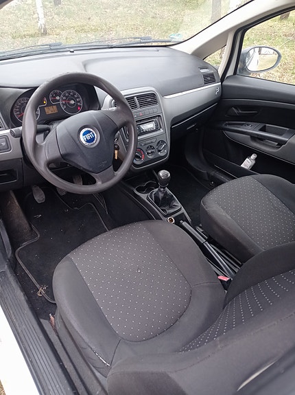 Fiat Grande Punto 4 of 5