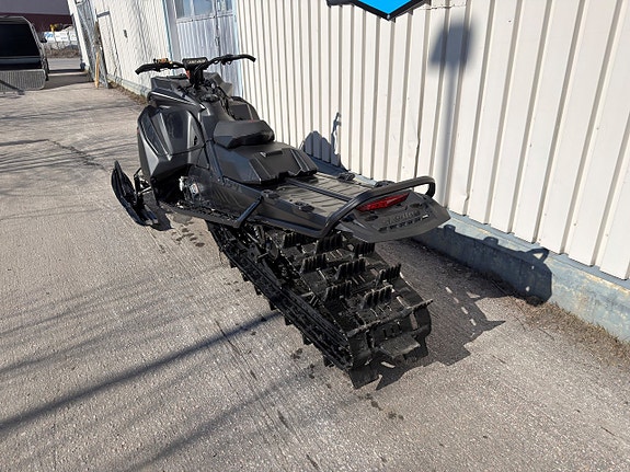 Ski-Doo Summit X 154" 850 E-tec 4 of 4