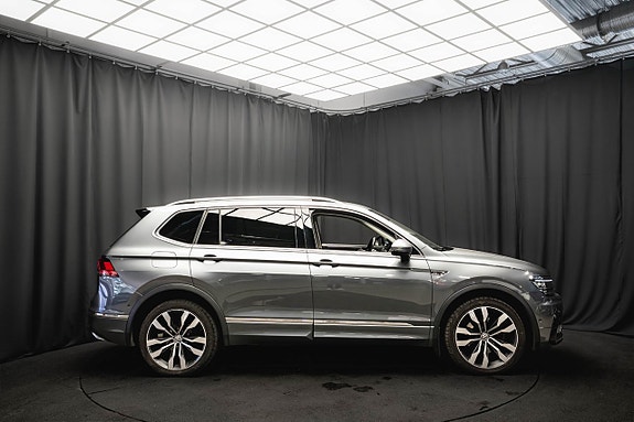 Volkswagen Tiguan Allspace 6 of 22